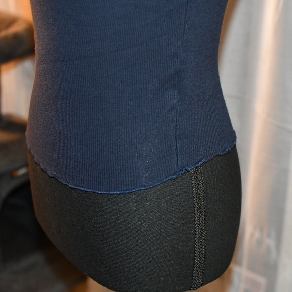 Garage Knit Top Size Small - Picture 3 of 10